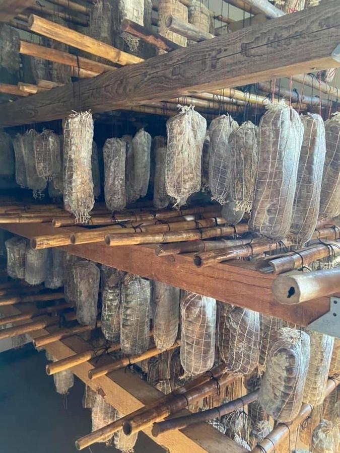 Gites Les Chalets Vezzani Spa Bagian luar foto