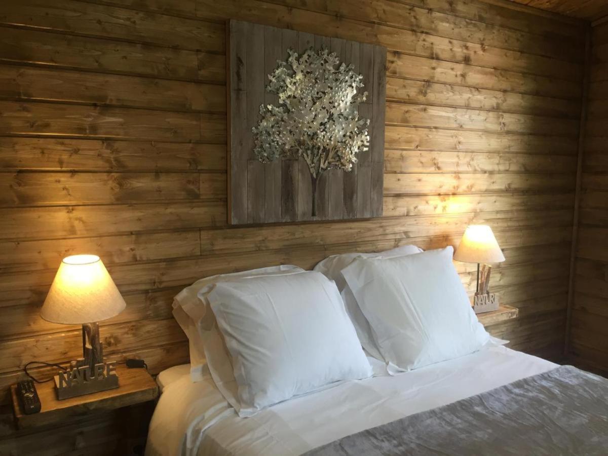 Gites Les Chalets Vezzani Spa Bagian luar foto