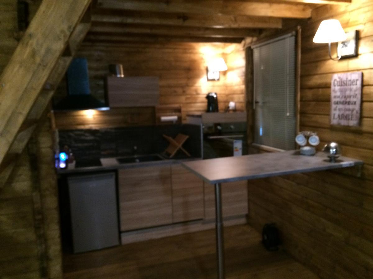 Gites Les Chalets Vezzani Spa Bagian luar foto