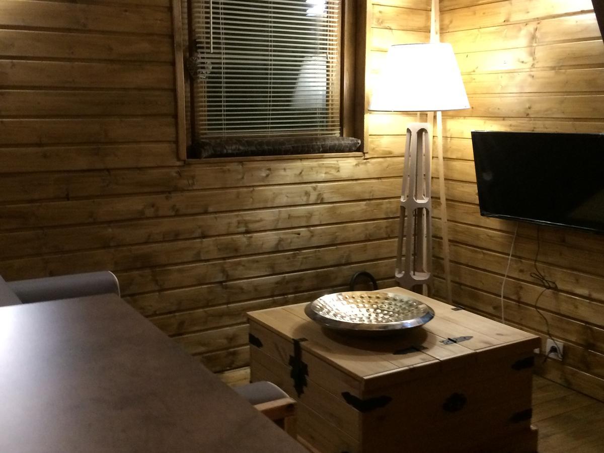 Gites Les Chalets Vezzani Spa Bagian luar foto