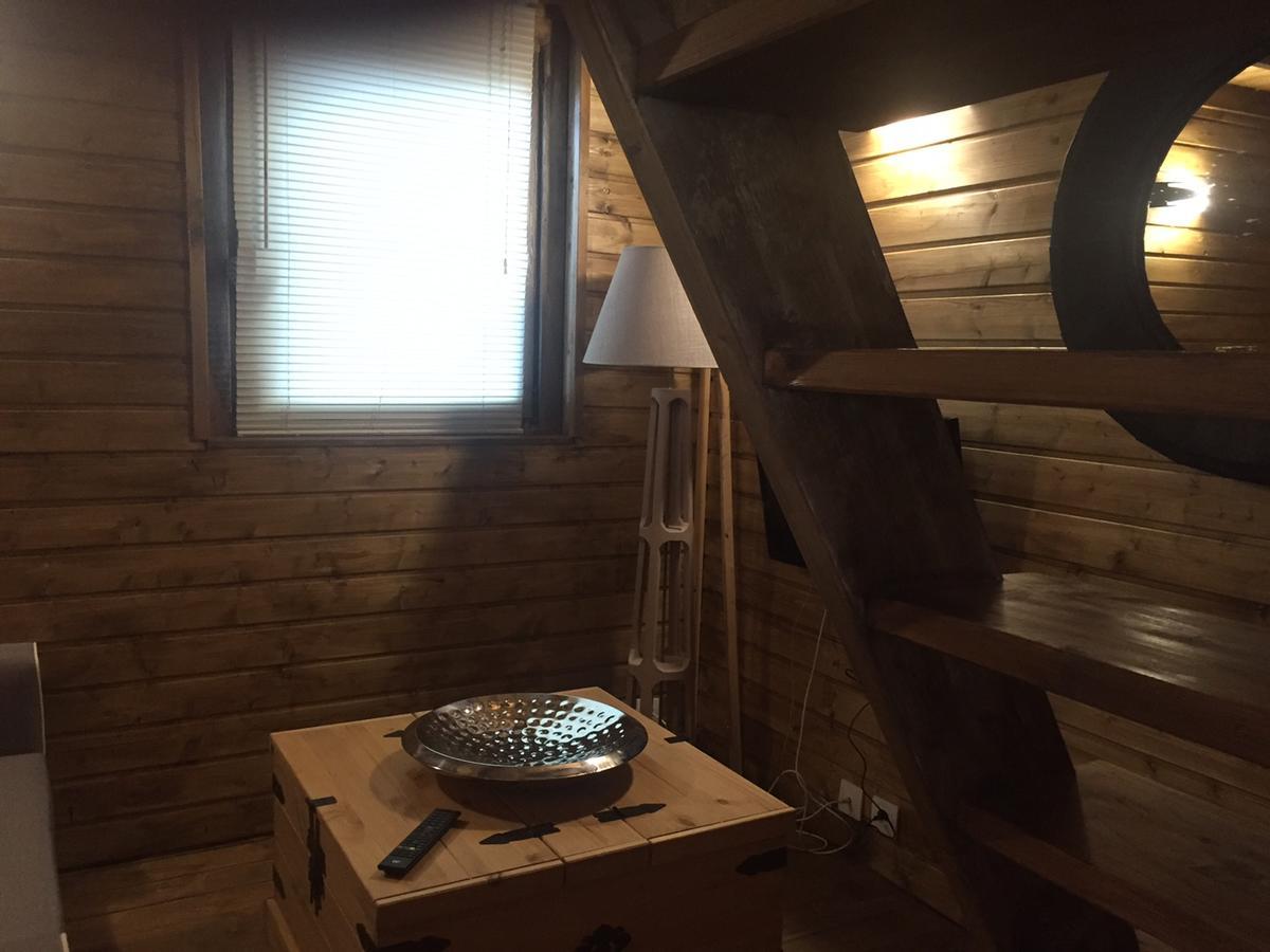 Gites Les Chalets Vezzani Spa Bagian luar foto